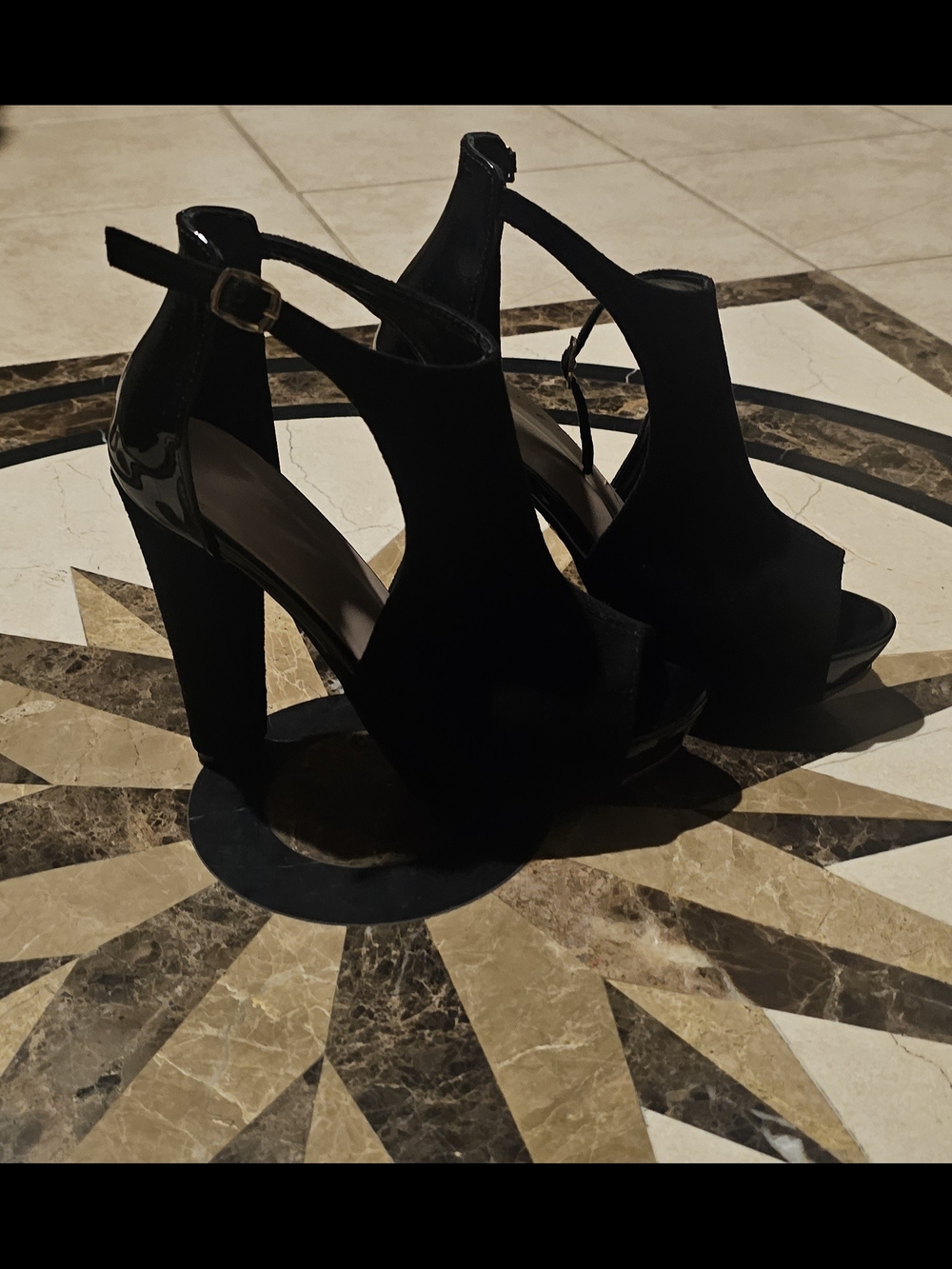 Women’s Open-Toe Heel Bundle 6 & 6.5 - Picture 3 of 4
